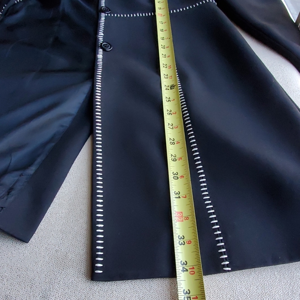 G Essentials Lightweight Coat - image 8